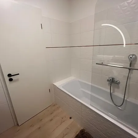 Karzo Lk 206 Budapest